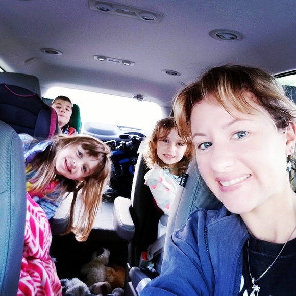 Meet your Posher, Krista - Picture 2 of 2